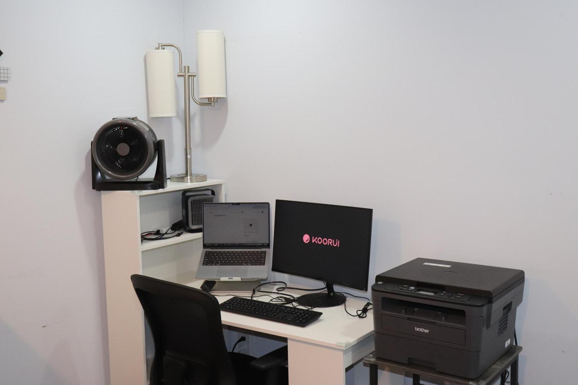 Garden 2 Bedroom Apt - Free Parking Wifi Laundry Workstation Brampton Eksteriør bilde
